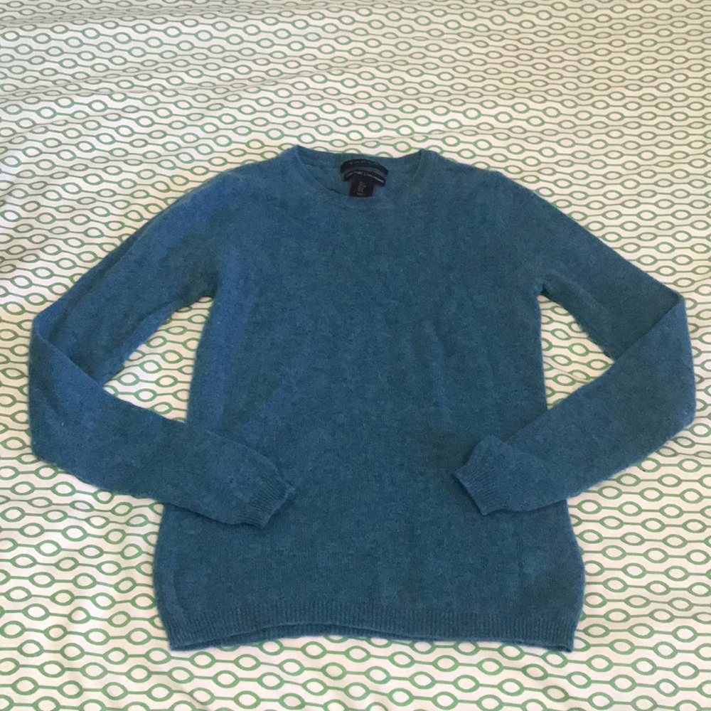 Tahari Cashmere Sweater